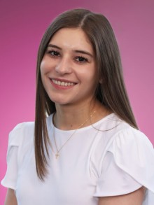 Madelaine Sarisky headshot